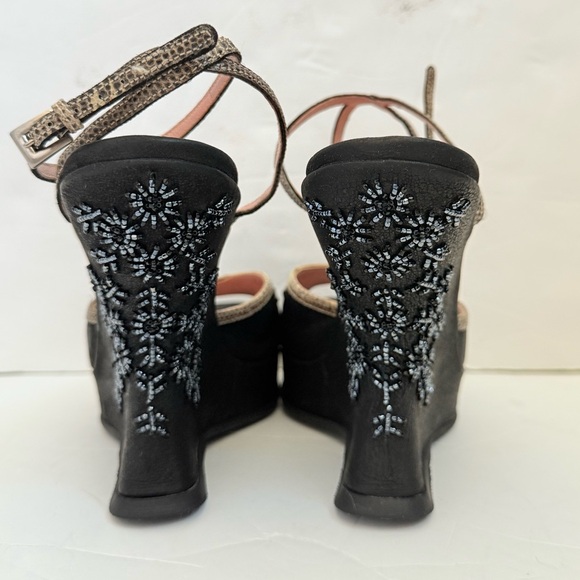 Prada Vintage Black Leather floral Beaded open toe platform Wedge Sandals EU 39 - Picture 6 of 9